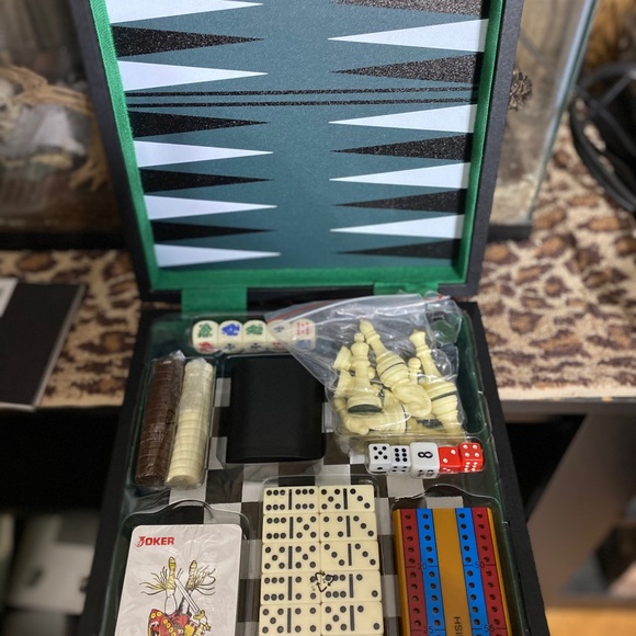 Box games - Picture 2 of 3